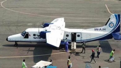 Photo of मुगुको रारा विमानस्थलमा उड्न लागेको विमानले ठक्कर दिँदा एक कर्मचारी गम्भीर घाइते